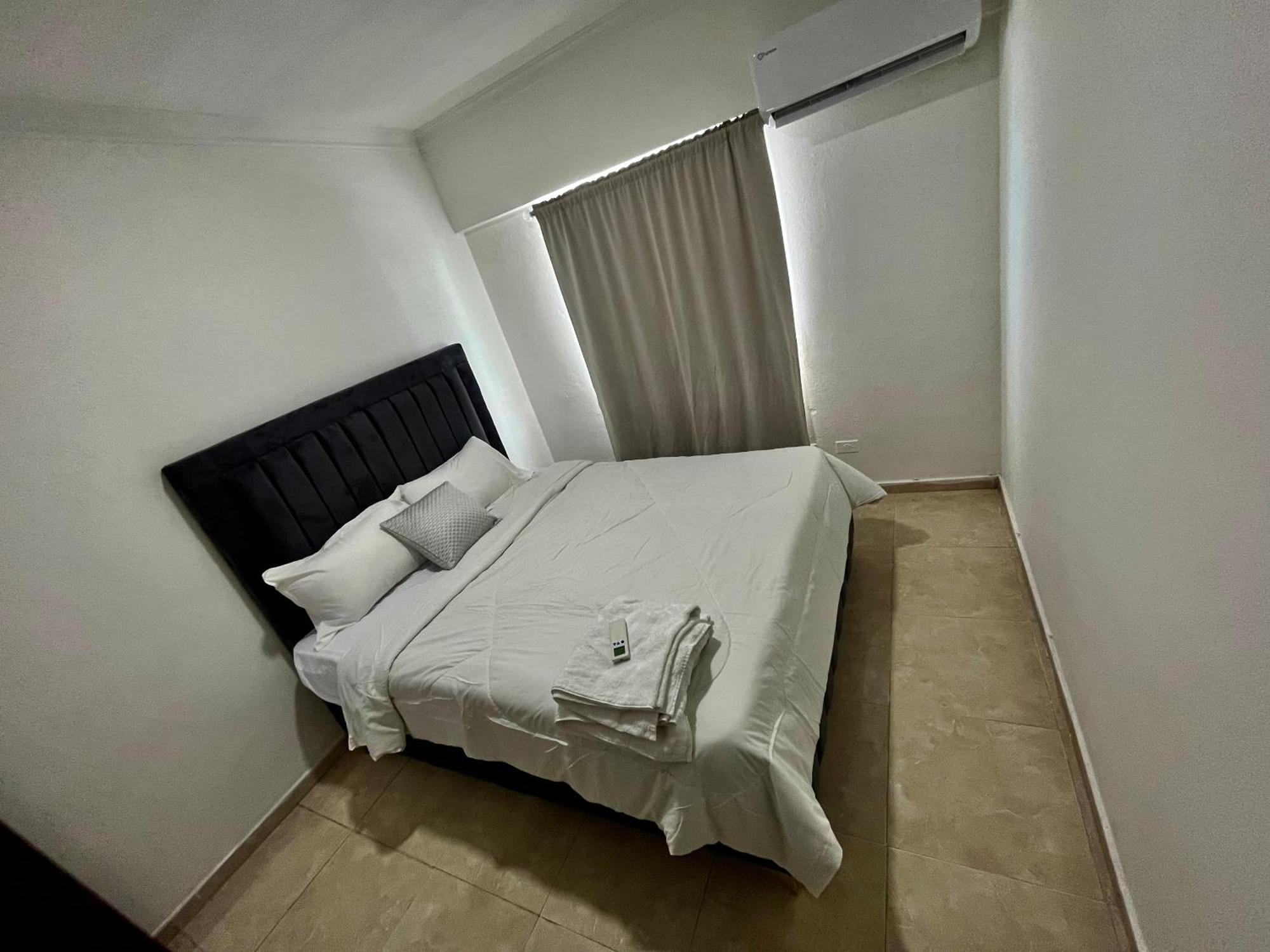 Residencial Ana Maria Hotel Санто Доминго Екстериор снимка