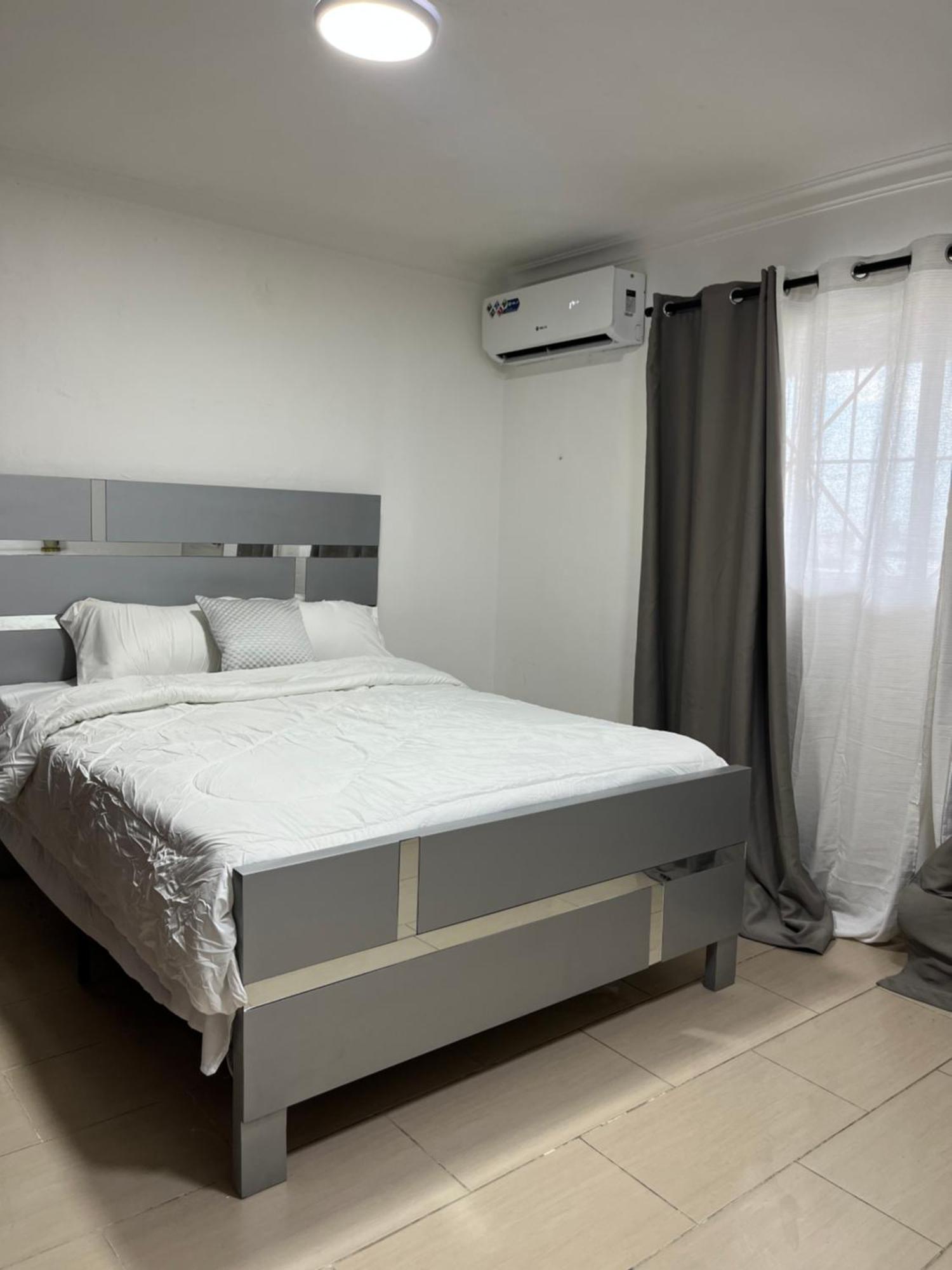 Residencial Ana Maria Hotel Санто Доминго Екстериор снимка