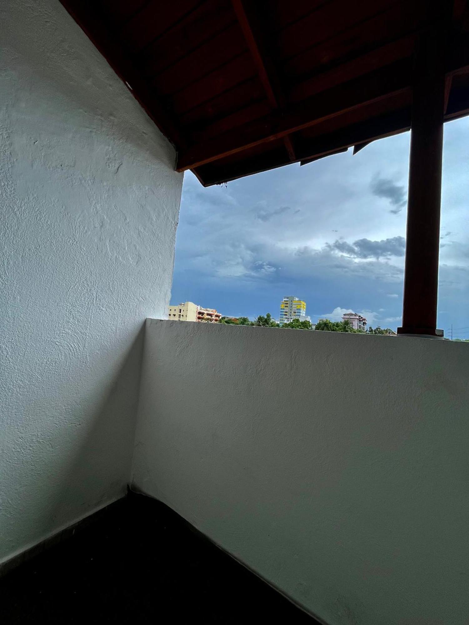 Residencial Ana Maria Hotel Санто Доминго Екстериор снимка