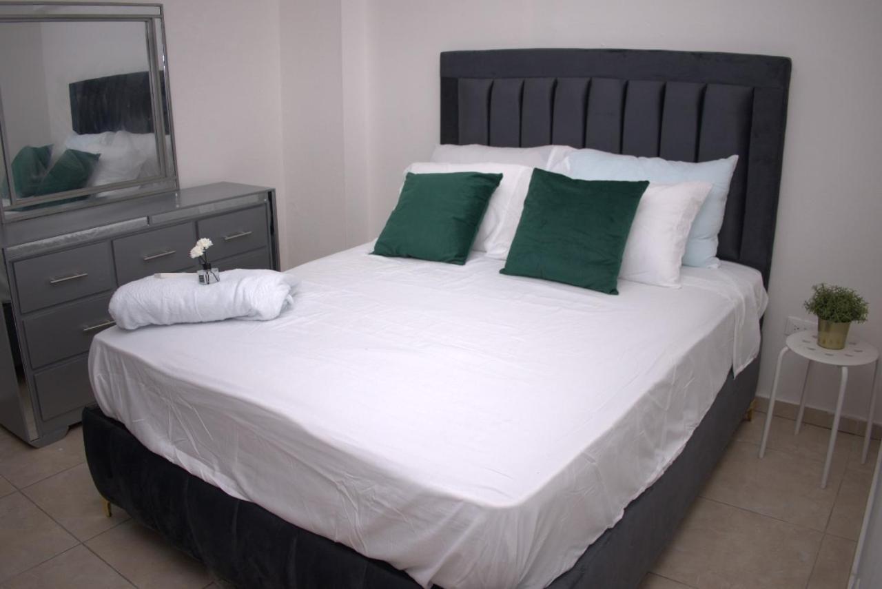 Residencial Ana Maria Hotel Санто Доминго Екстериор снимка